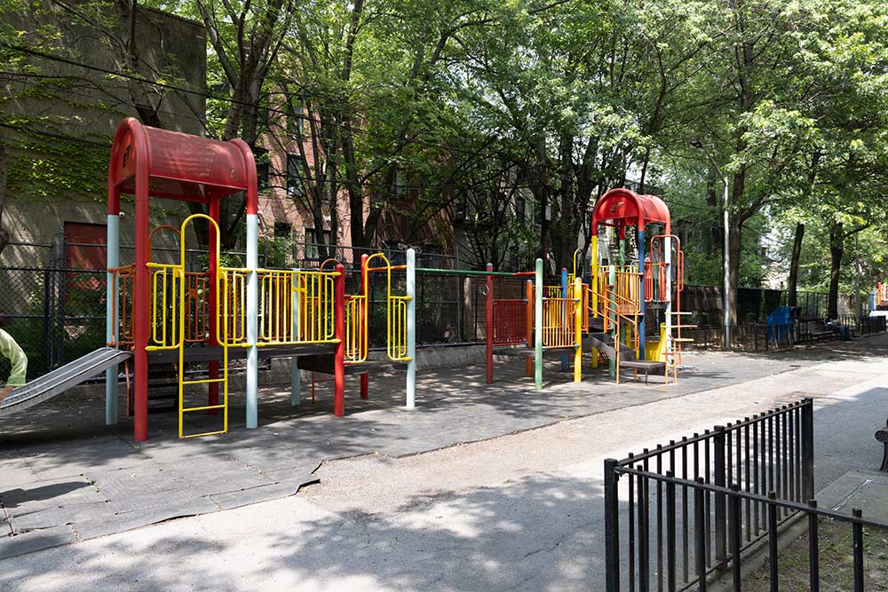 Stuyvesant Gardens I Banner